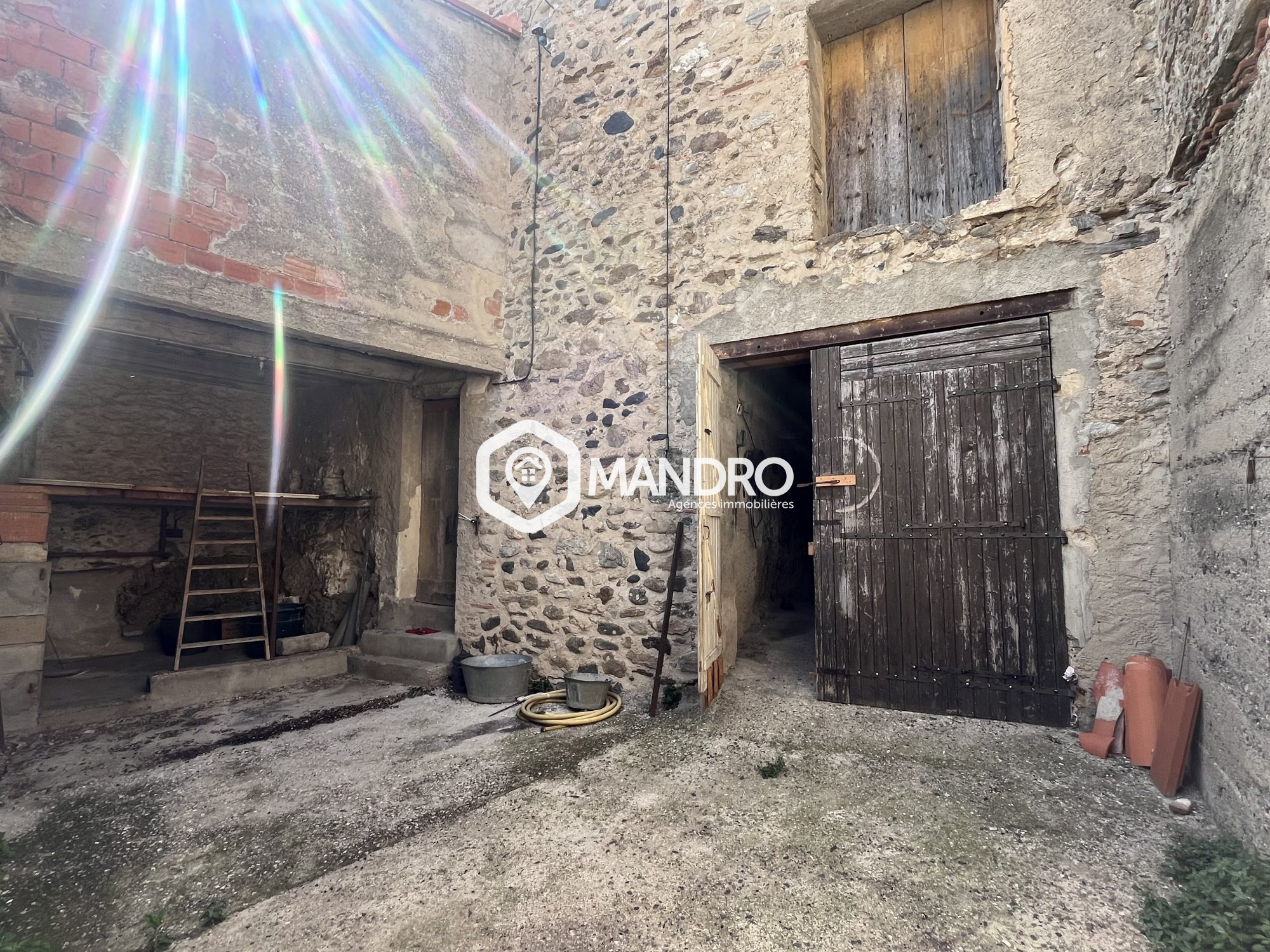 Maison ancienne vendu à Latour-de-France