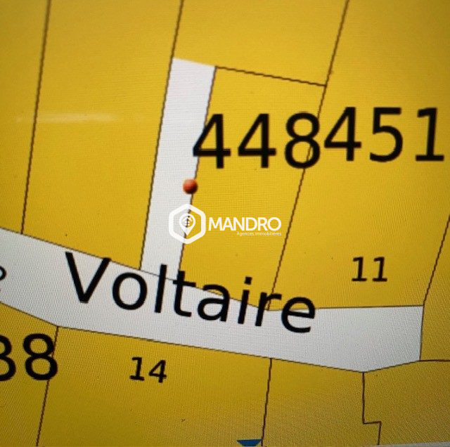 Parking vendu à Maury